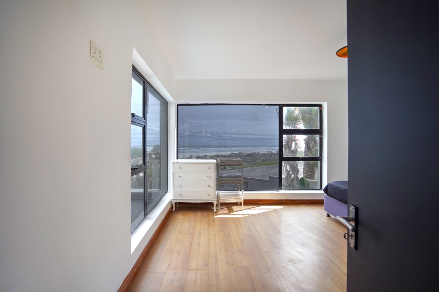 Commercial Property for Sale in Van Riebeeckstrand Western Cape